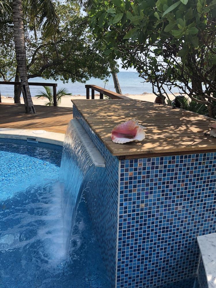 Hatchet Caye Island Resort (Adults Only) Placencia Esterno foto