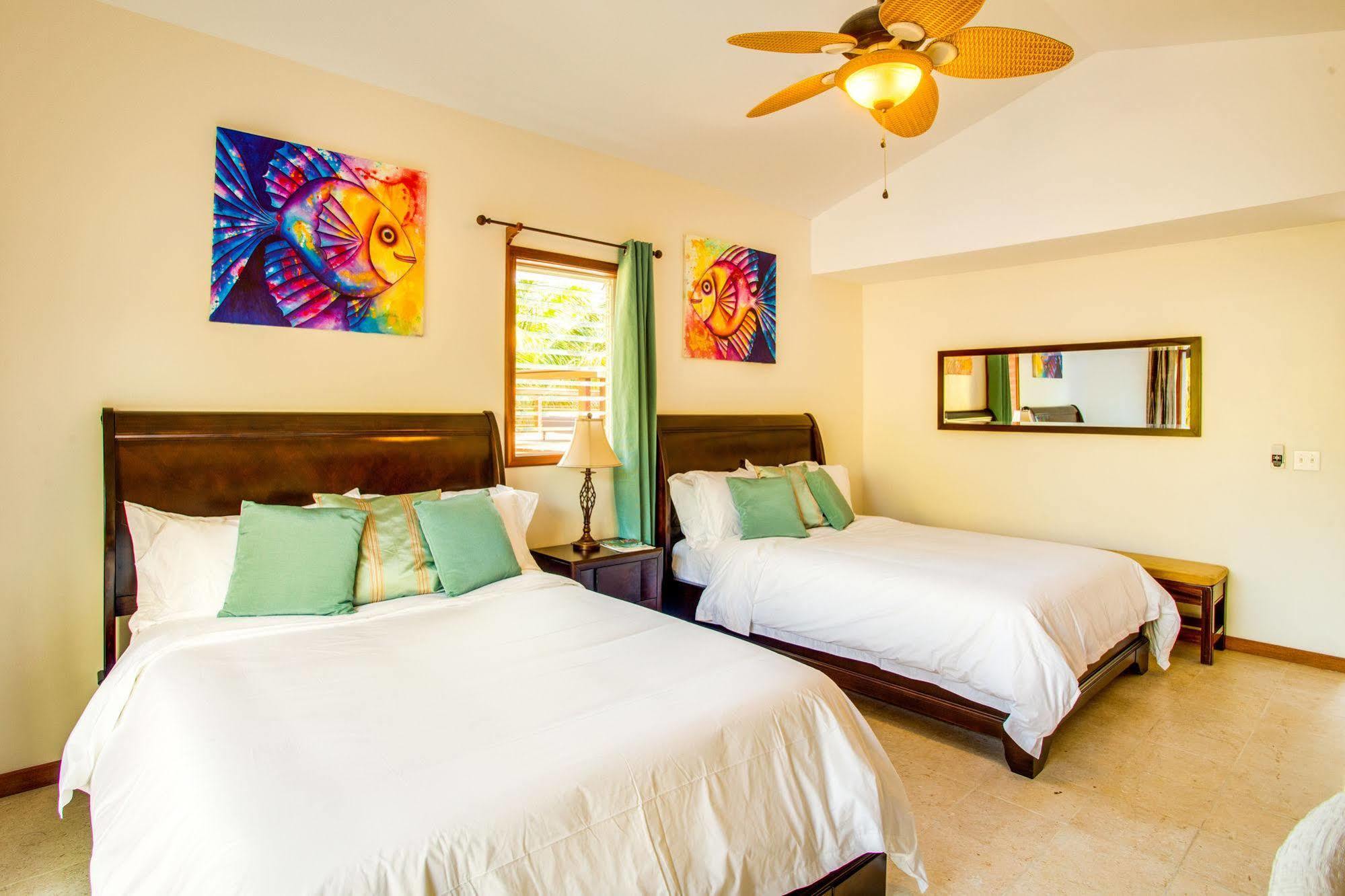 Hatchet Caye Island Resort (Adults Only) Placencia Esterno foto