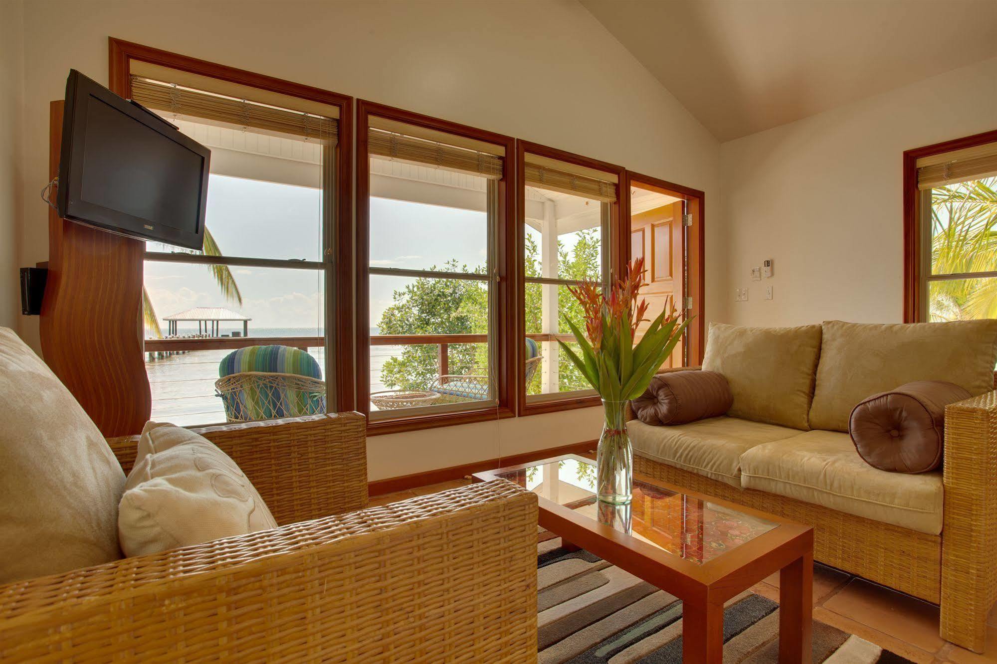 Hatchet Caye Island Resort (Adults Only) Placencia Esterno foto